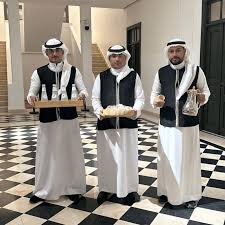 عمال قهوجيين وصبابين في الدمام