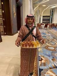 عمال قهوجيين وصبابين داخل الدمام
