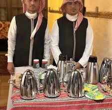 عمال قهوجيين وصبابين داخل الدمام
